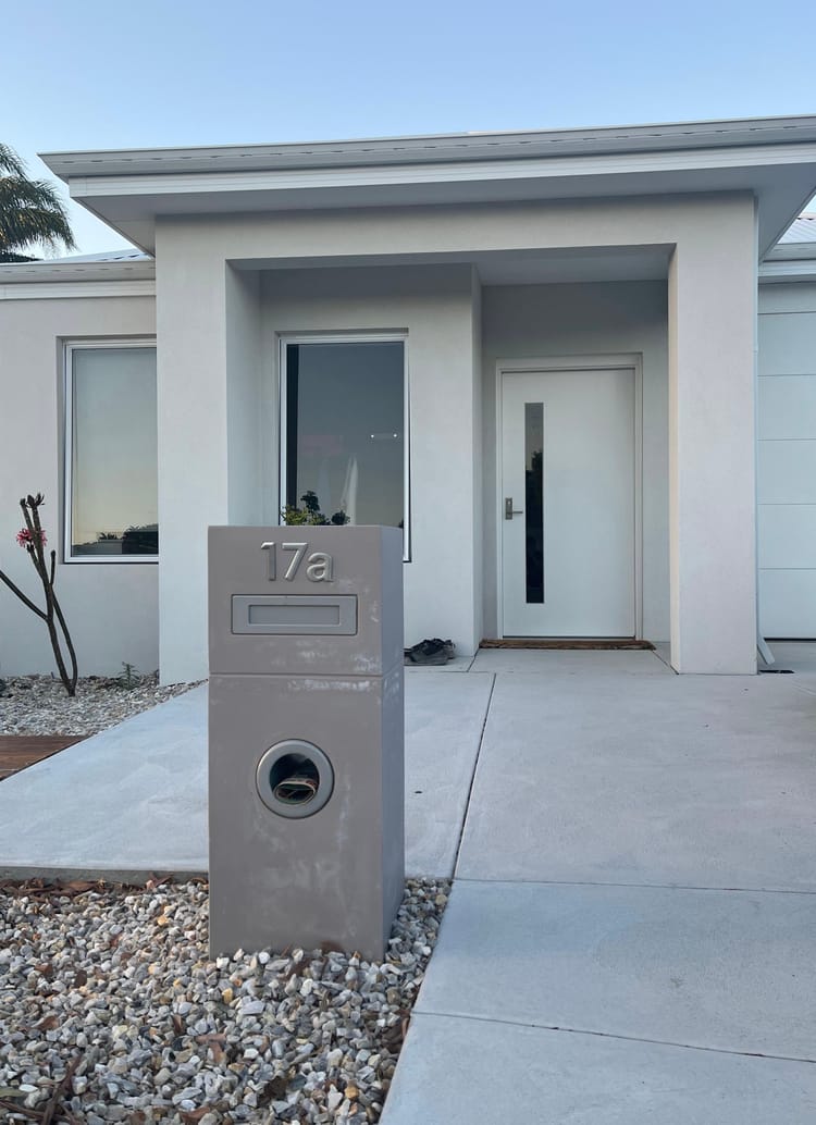 Il labirinto della residenza (e come non perdere i documenti)