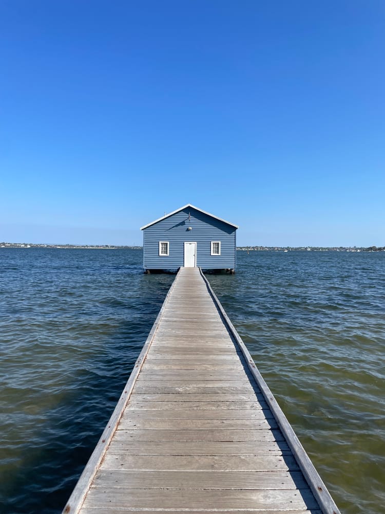 La linea sottile tra adattarsi e mentire